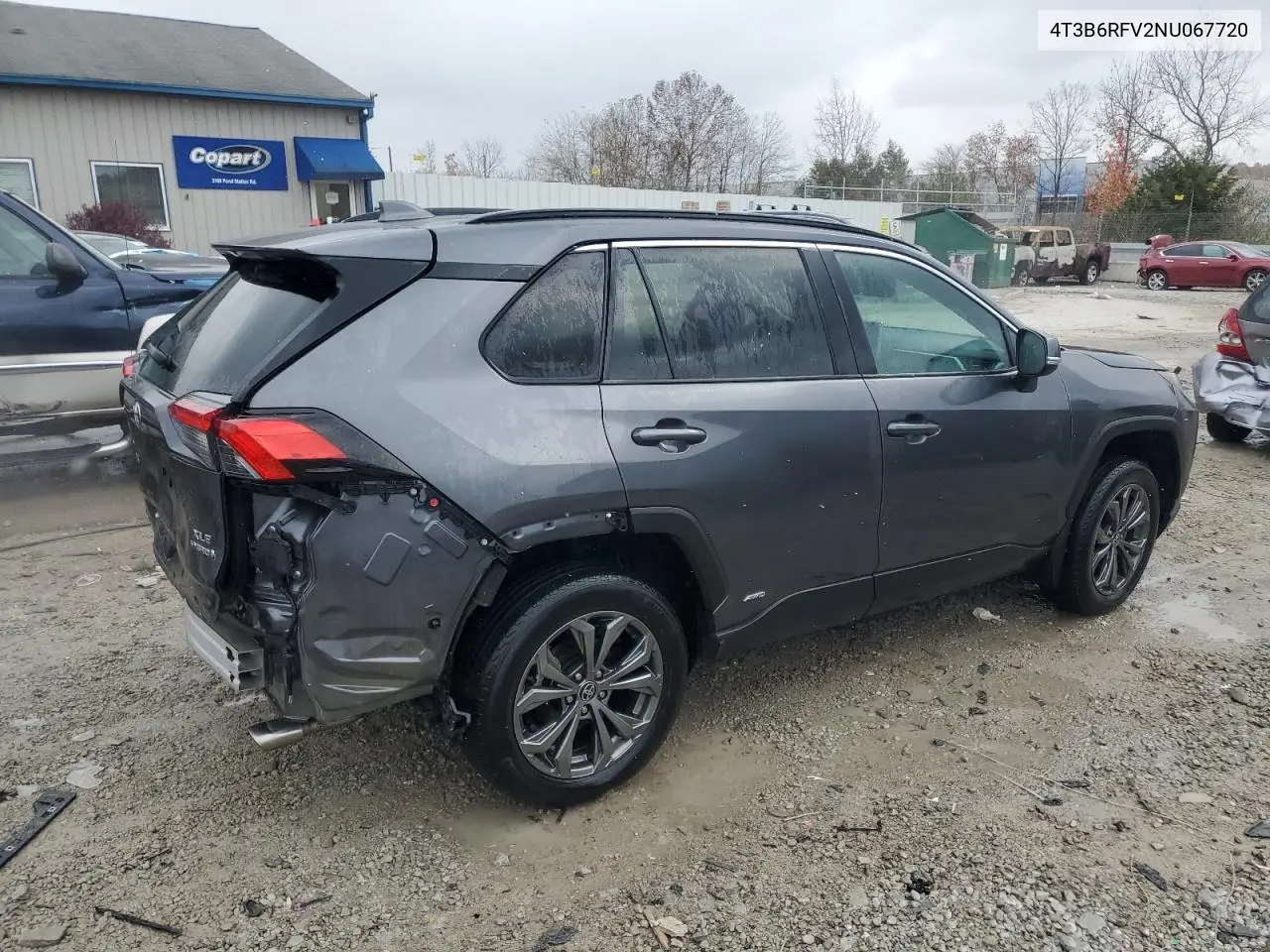 4T3B6RFV2NU067720 2022 Toyota Rav4 Xle Premium