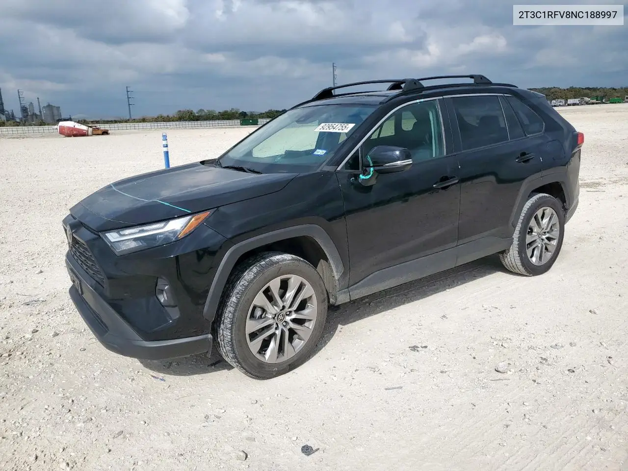2T3C1RFV8NC188997 2022 Toyota Rav4 Xle Premium
