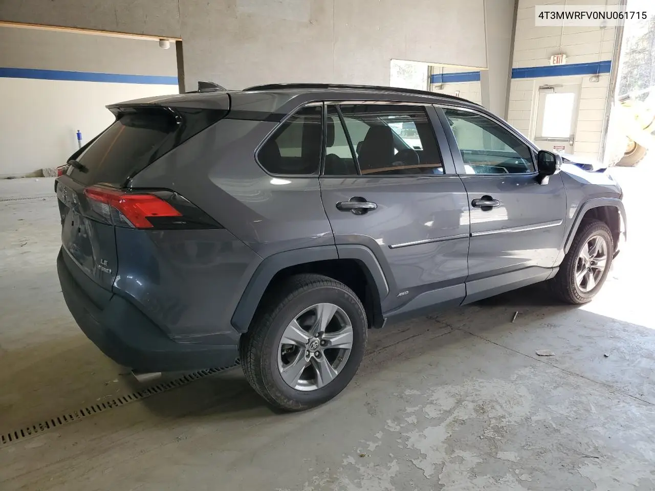 4T3MWRFV0NU061715 2022 Toyota Rav4 Le