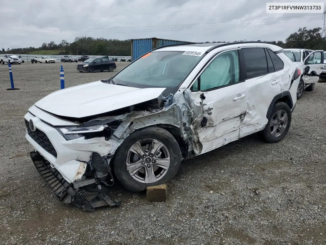 2T3P1RFV9NW313733 2022 Toyota Rav4 Xle