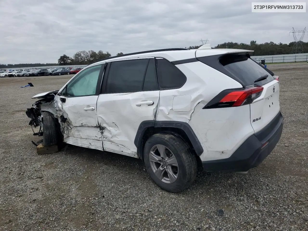 2T3P1RFV9NW313733 2022 Toyota Rav4 Xle