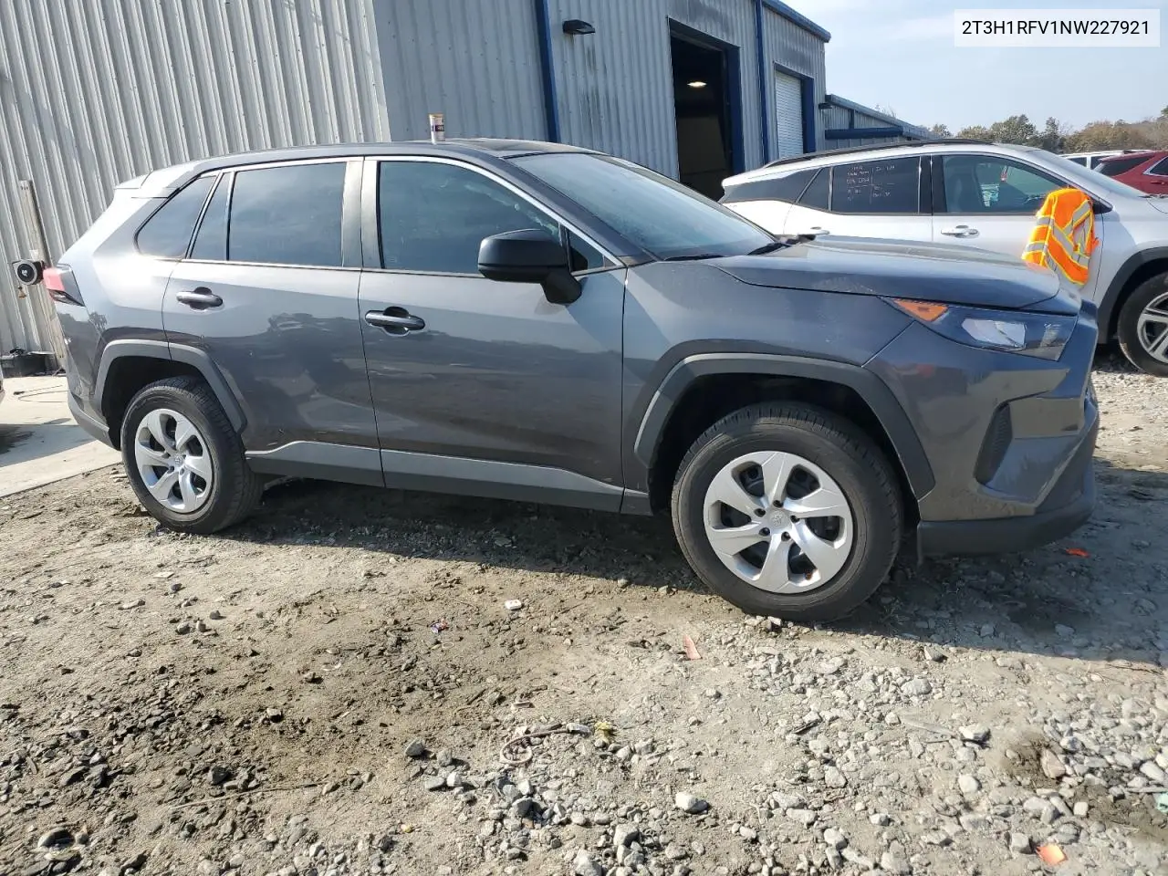 2T3H1RFV1NW227921 2022 Toyota Rav4 Le