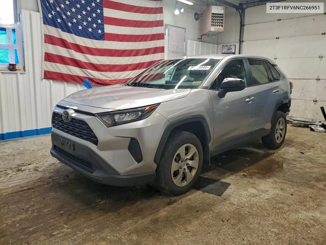 2T3F1RFV6NC266951 2022 Toyota Rav4 Le