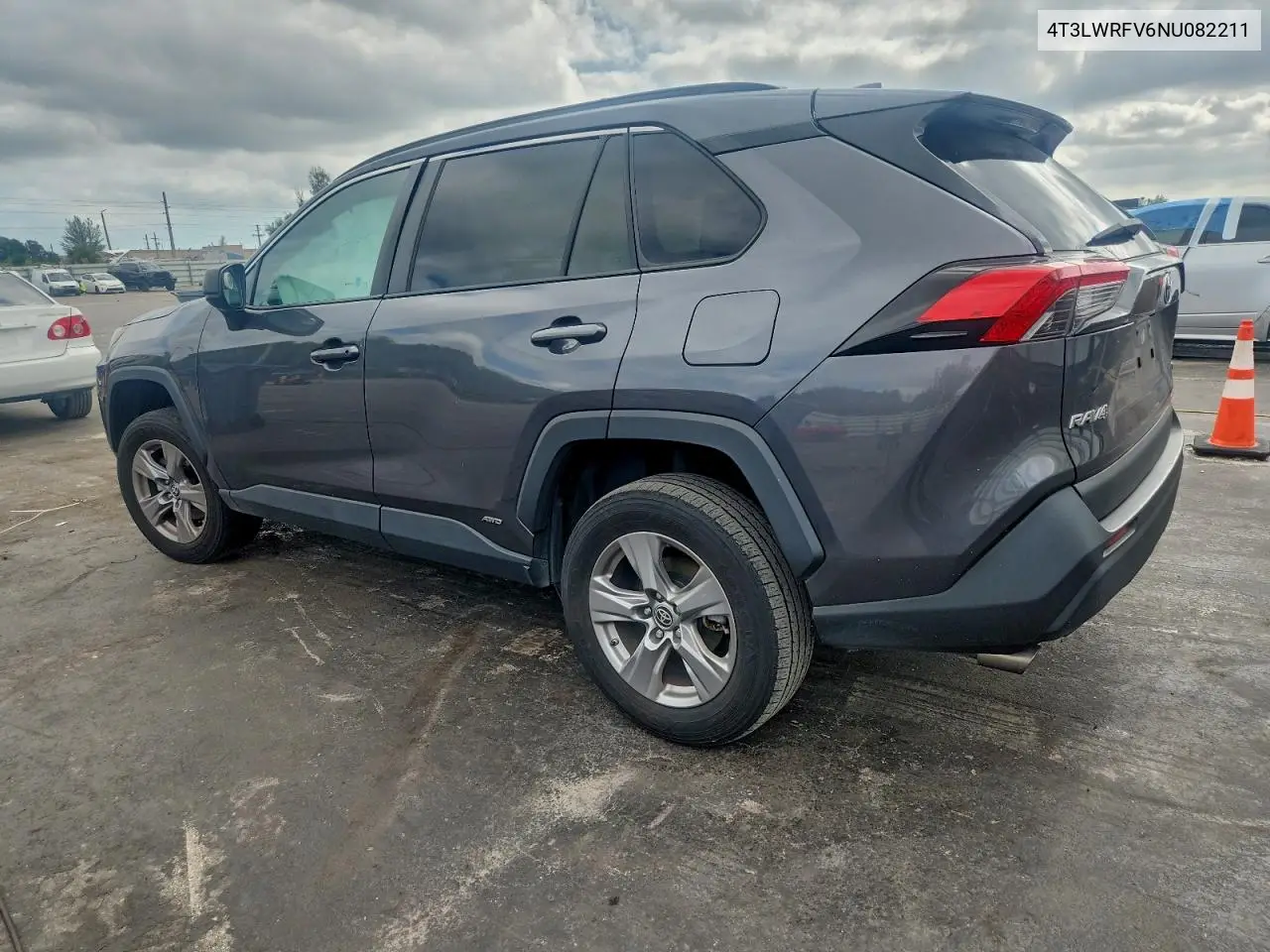 4T3LWRFV6NU082211 2022 Toyota Rav4 Le