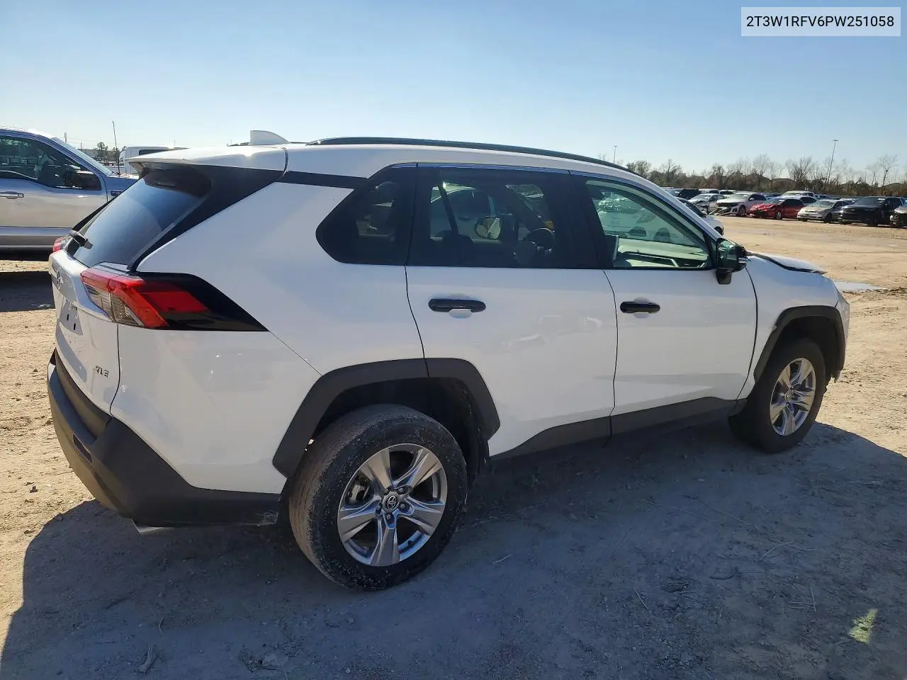 2T3W1RFV6PW251058 2023 Toyota Rav4 Xle