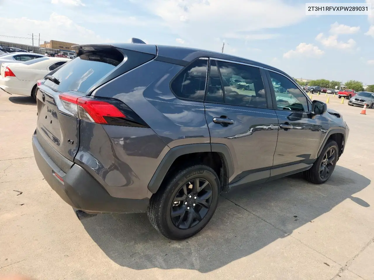 2T3H1RFVXPW289031 2023 Toyota Rav4 Le