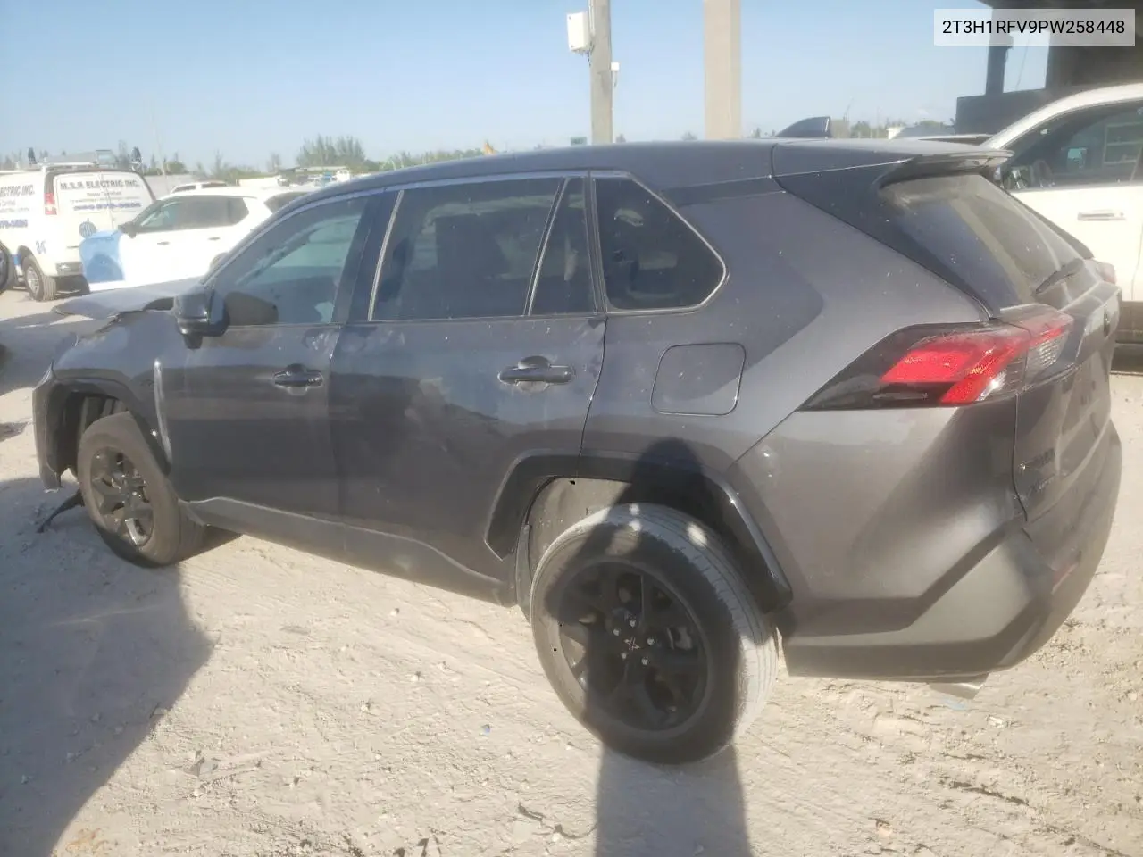 2T3H1RFV9PW258448 2023 Toyota Rav4 Le
