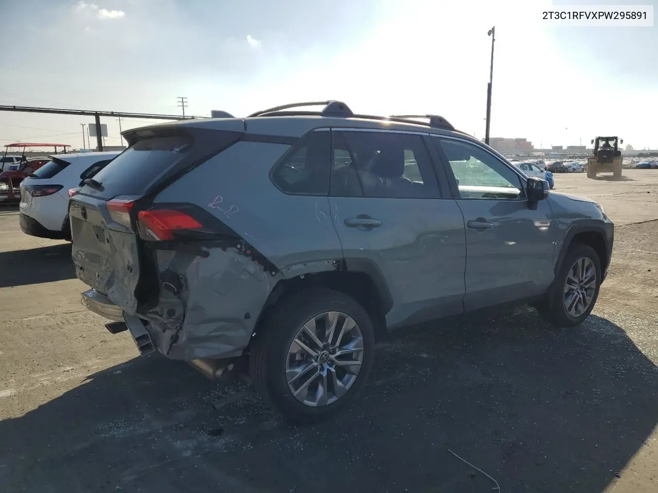 2T3C1RFVXPW295891 2023 Toyota Rav4 Xle Premium