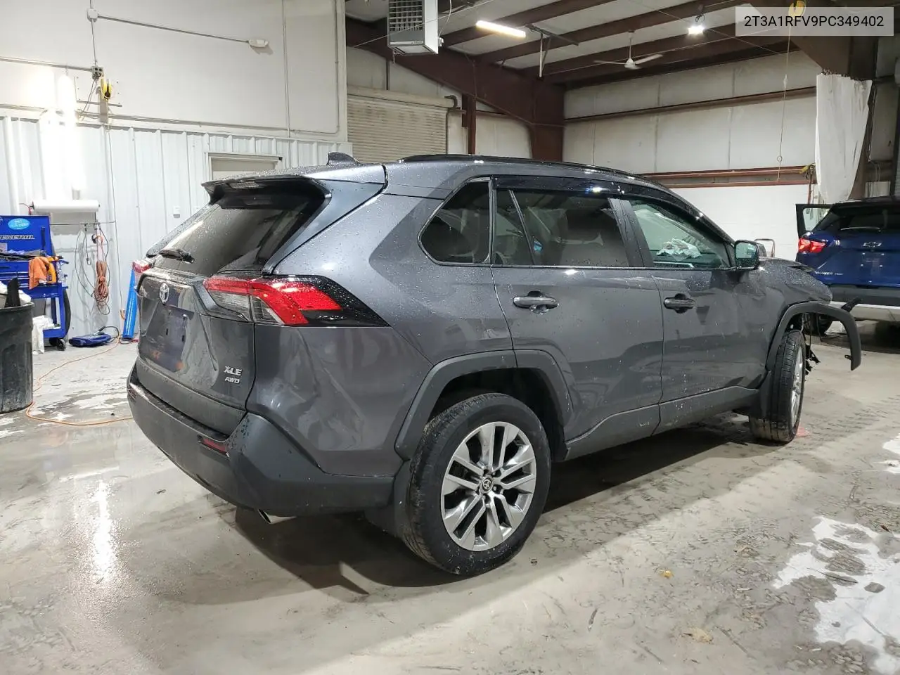 2T3A1RFV9PC349402 2023 Toyota Rav4 Xle Premium