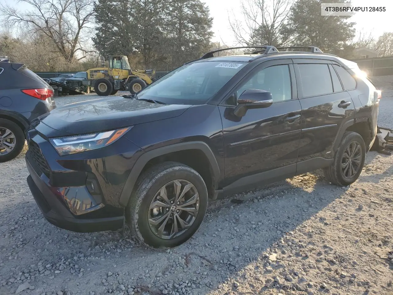 4T3B6RFV4PU128455 2023 Toyota Rav4 Xle Premium