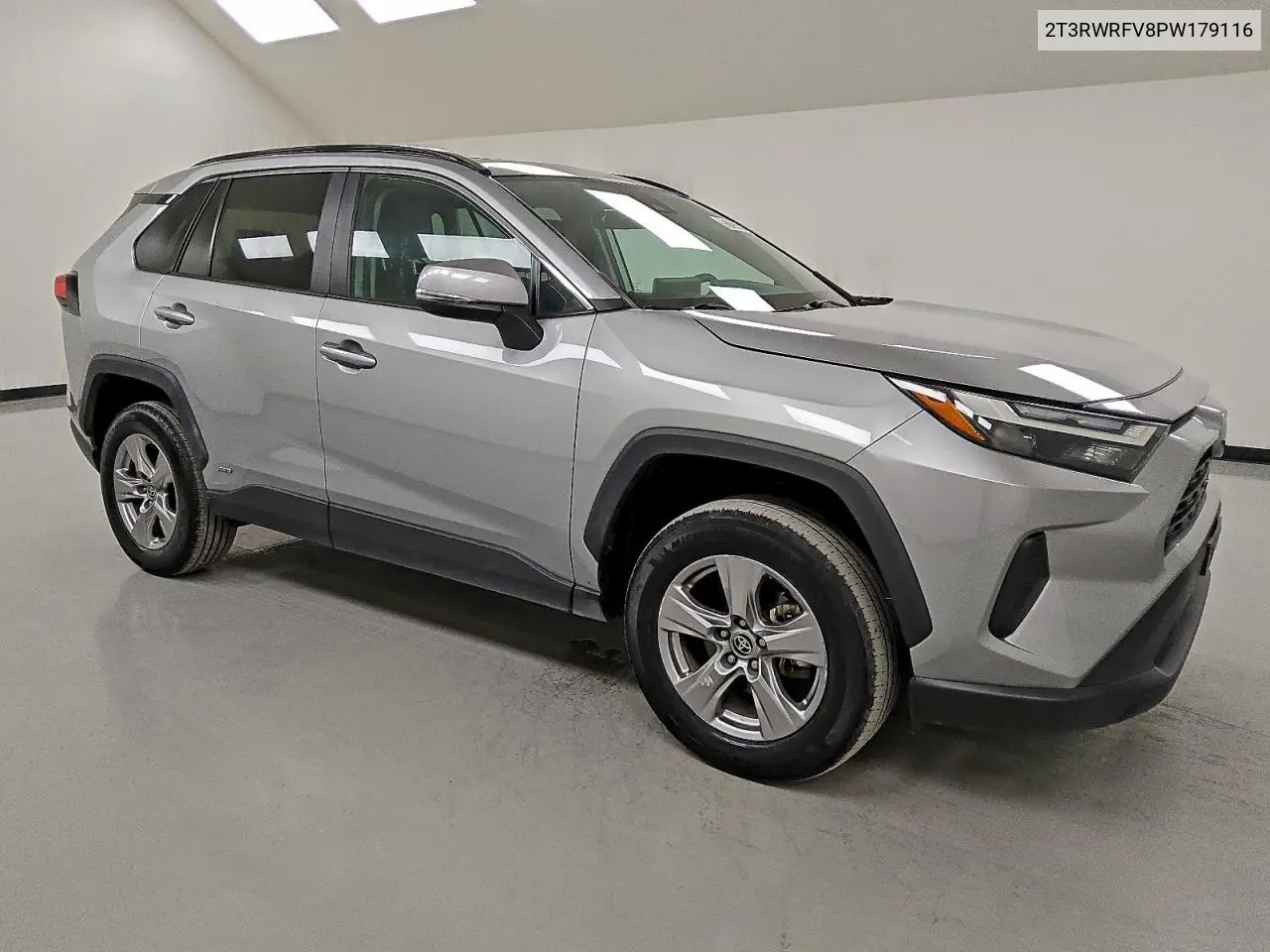 2T3RWRFV8PW179116 2023 Toyota Rav4 Xle