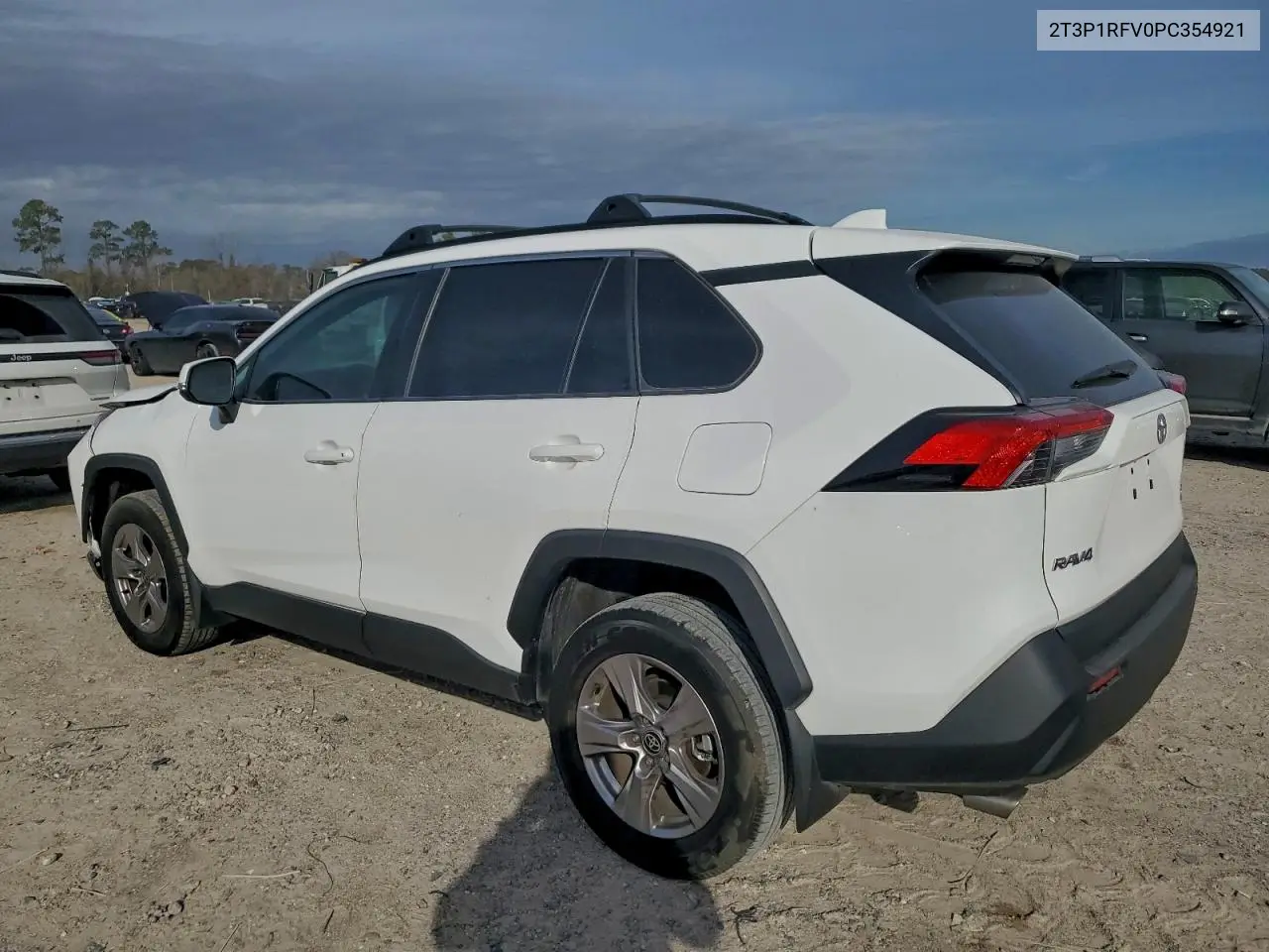 2T3P1RFV0PC354921 2023 Toyota Rav4 Xle