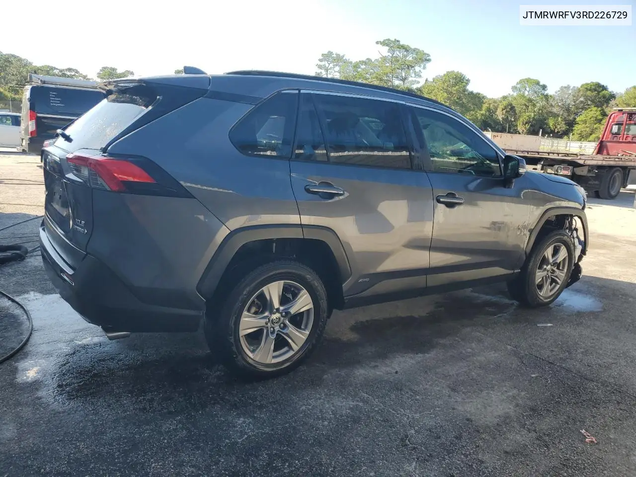 JTMRWRFV3RD226729 2024 Toyota Rav4 Xle