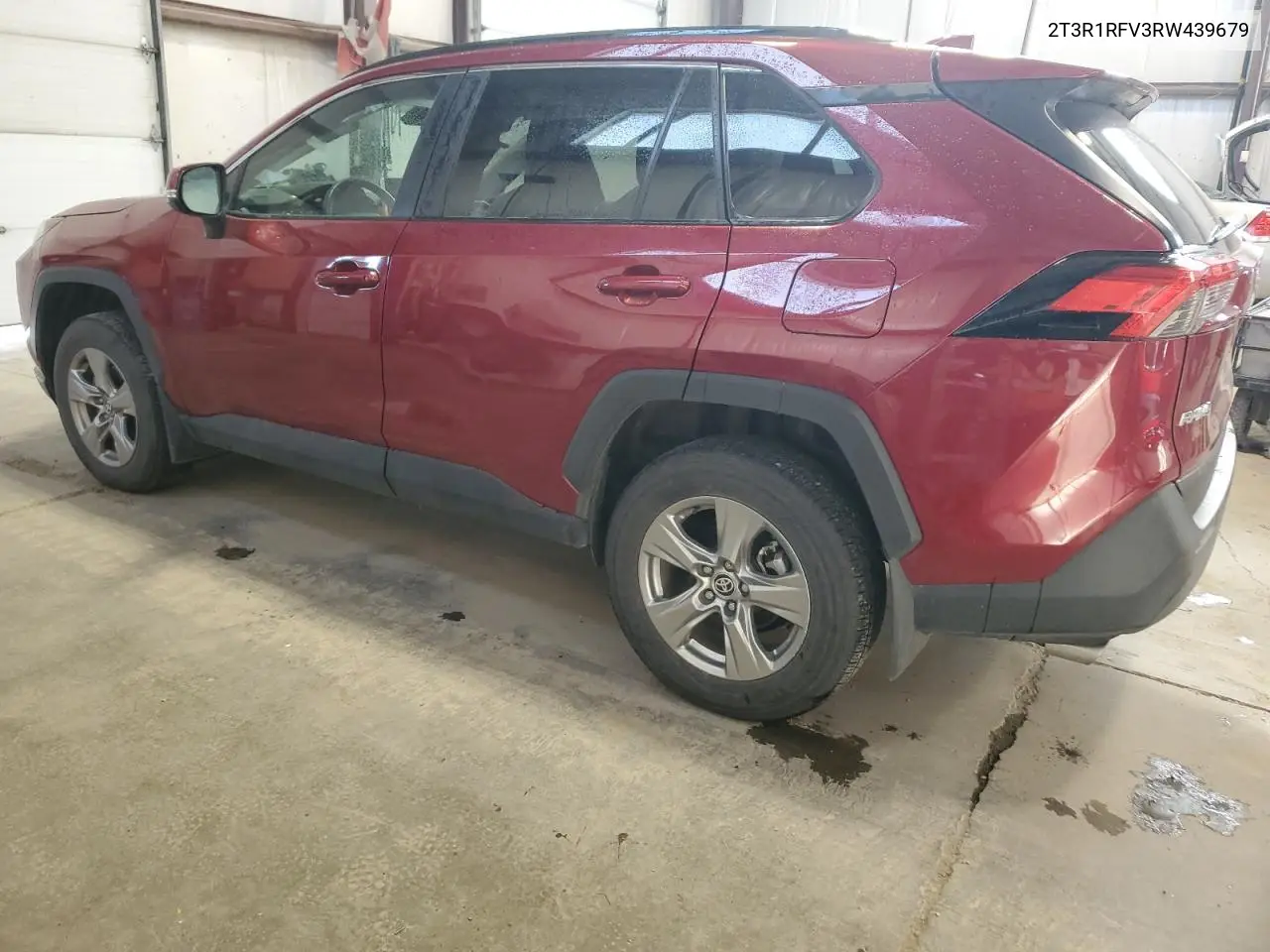 2T3R1RFV3RW439679 2024 Toyota Rav4 Xle
