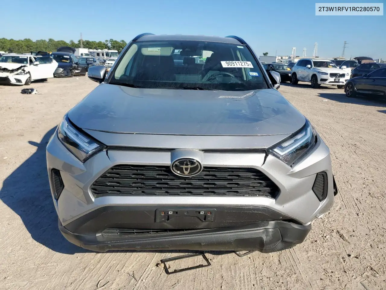 2T3W1RFV1RC280570 2024 Toyota Rav4 Xle