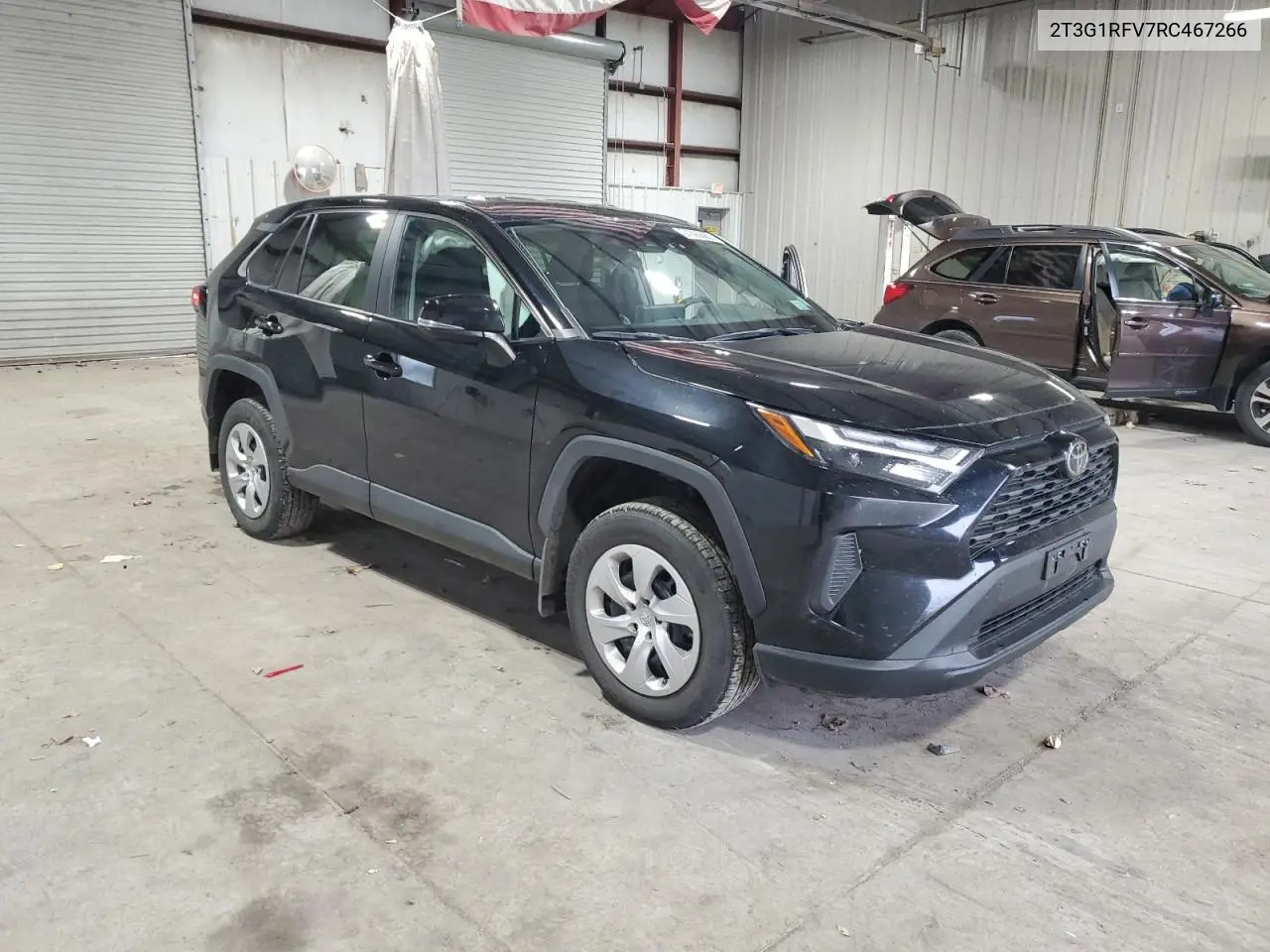 2T3G1RFV7RC467266 2024 Toyota Rav4 Le