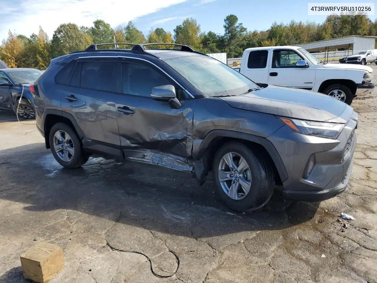 4T3RWRFV5RU110256 2024 Toyota Rav4 Xle