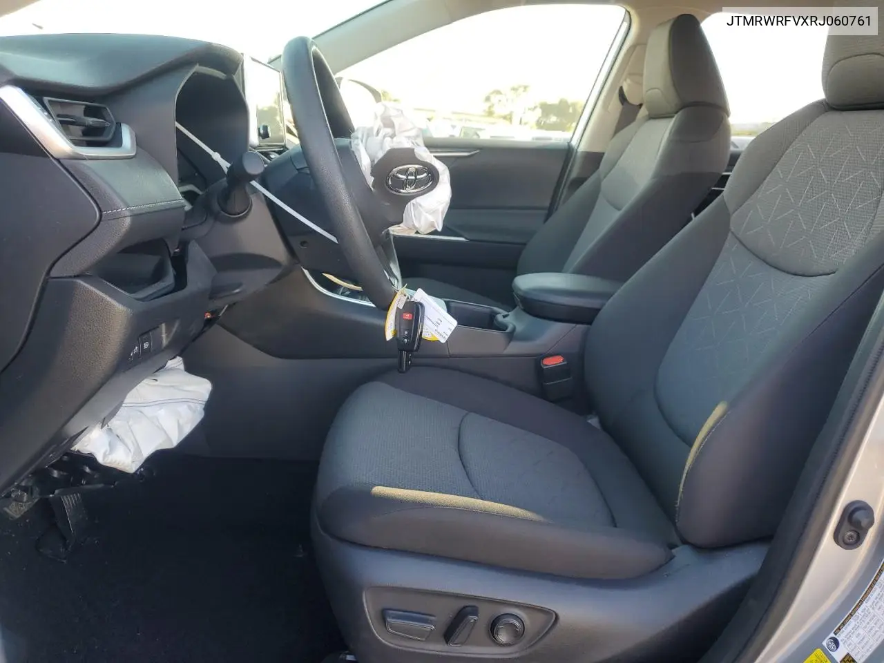 JTMRWRFVXRJ060761 2024 Toyota Rav4 Xle