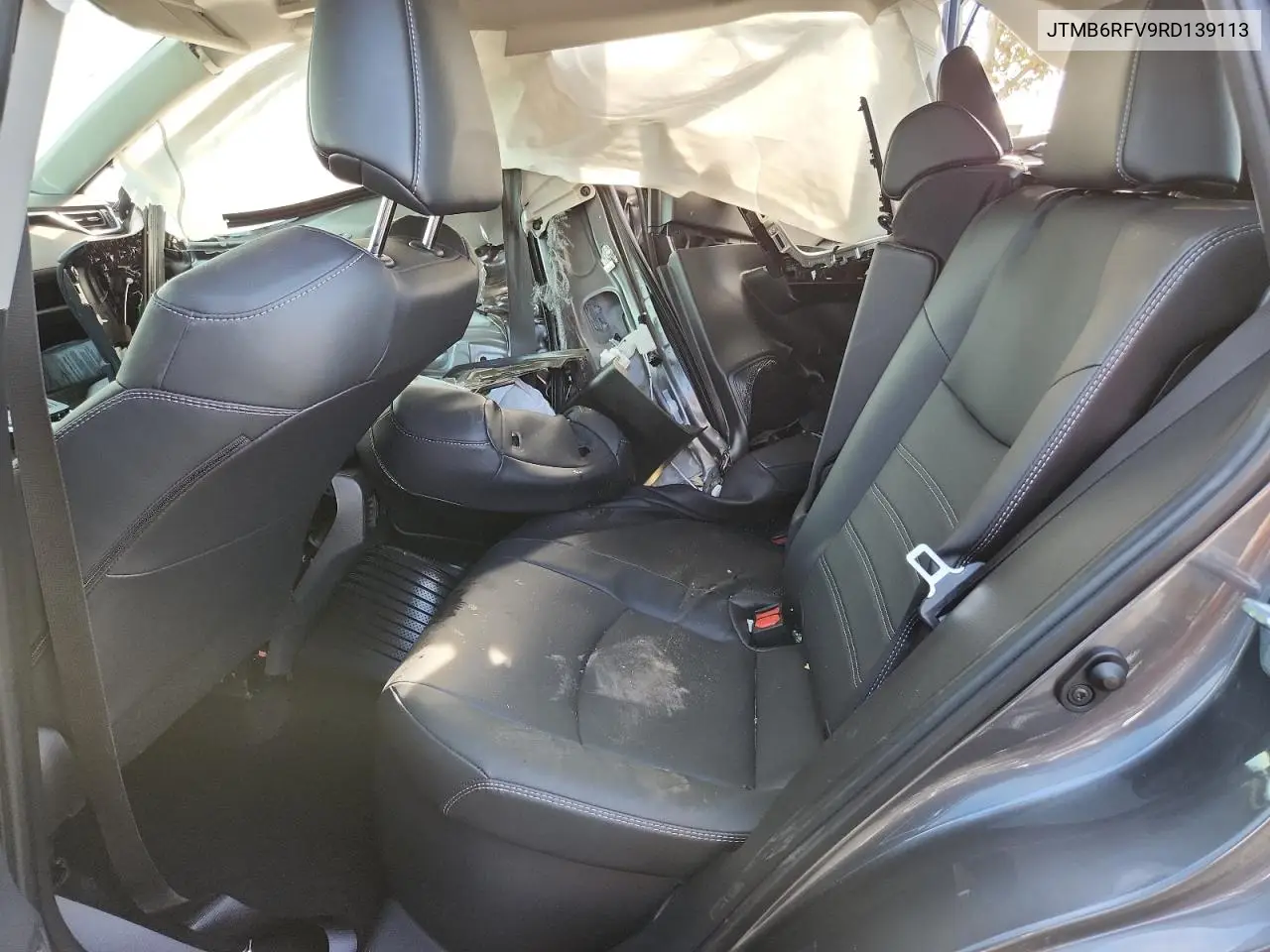 JTMB6RFV9RD139113 2024 Toyota Rav4 Xle Premium