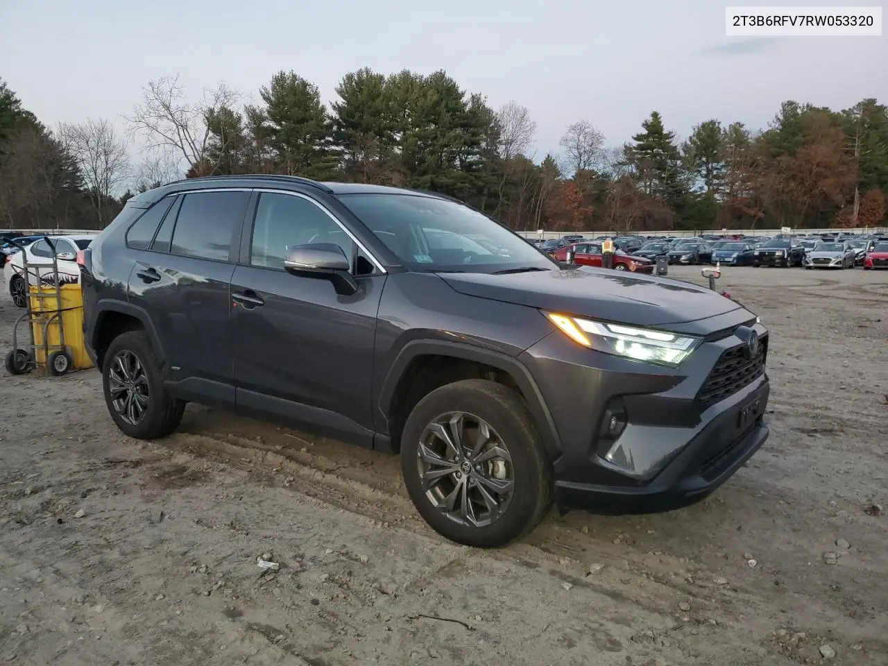 2T3B6RFV7RW053320 2024 Toyota Rav4 Xle Premium