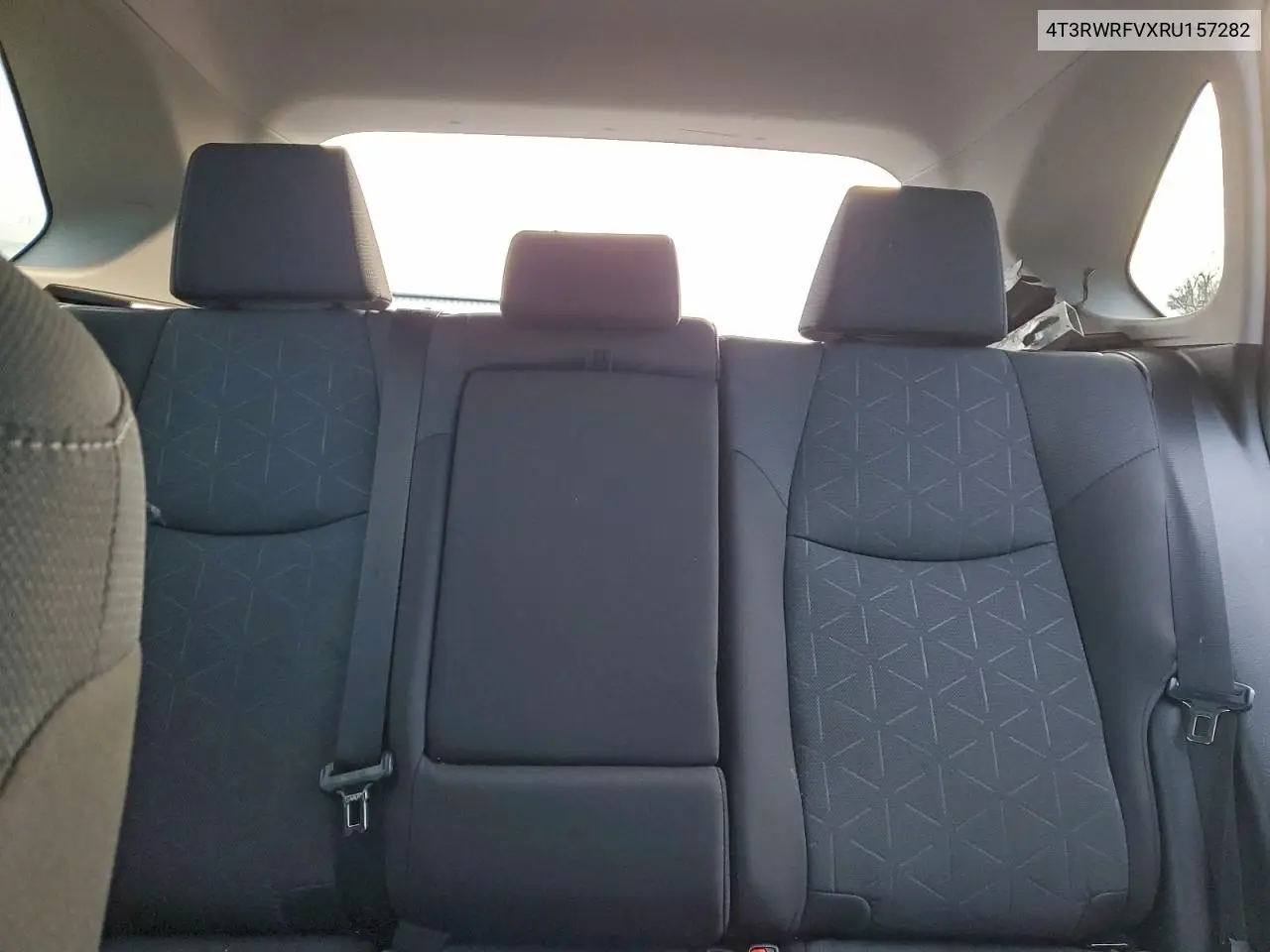 4T3RWRFVXRU157282 2024 Toyota Rav4 Xle