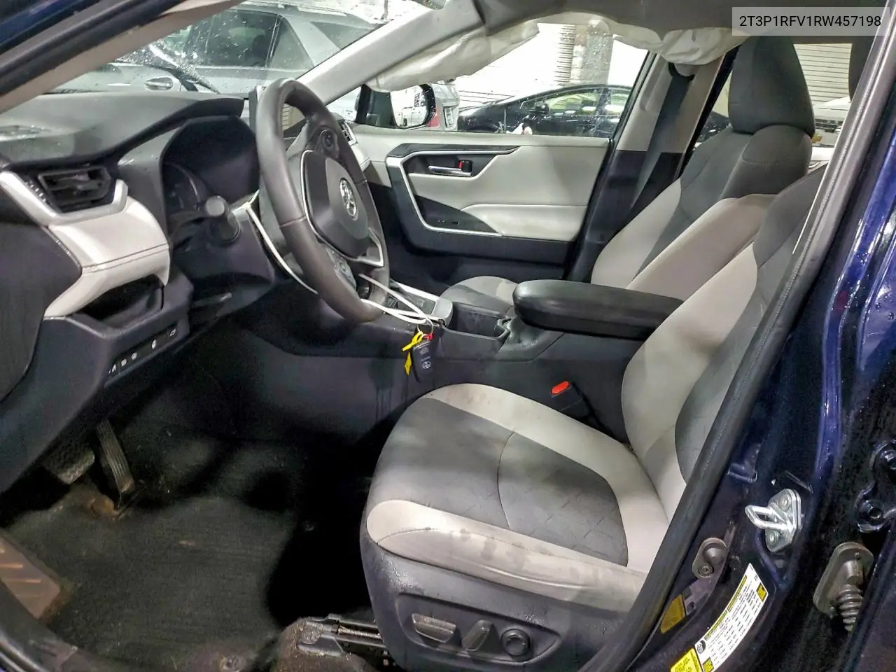 2T3P1RFV1RW457198 2024 Toyota Rav4 Xle