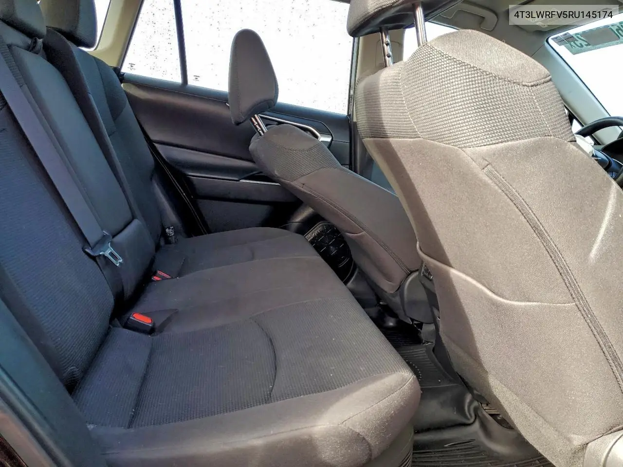 4T3LWRFV5RU145174 2024 Toyota Rav4 Le