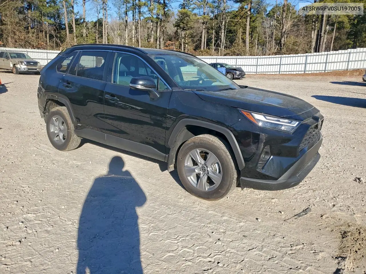 4T3RWRFV0SU197005 2025 Toyota Rav4 Xle