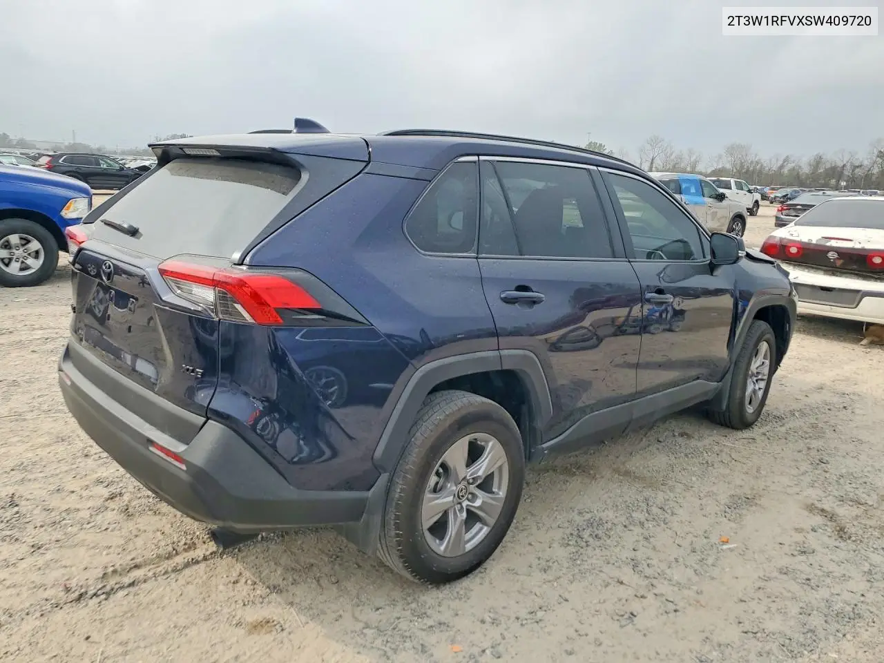 2T3W1RFVXSW409720 2025 Toyota Rav4 Xle