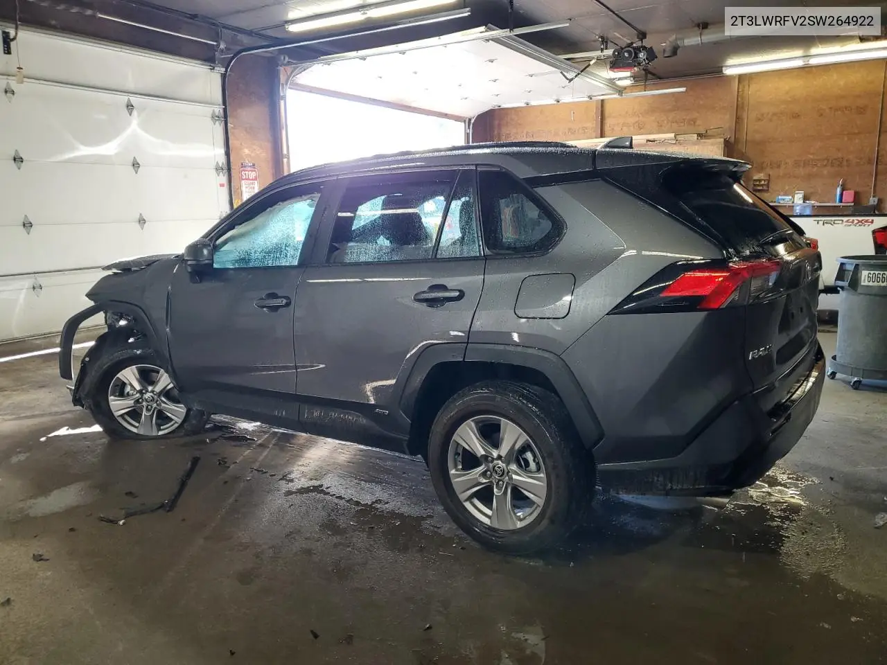 2T3LWRFV2SW264922 2025 Toyota Rav4 Le