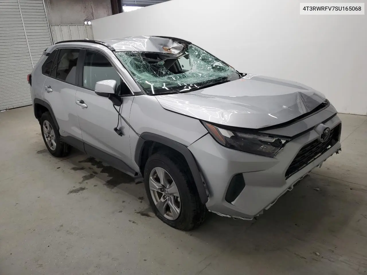 4T3RWRFV7SU165068 2025 Toyota Rav4 Xle