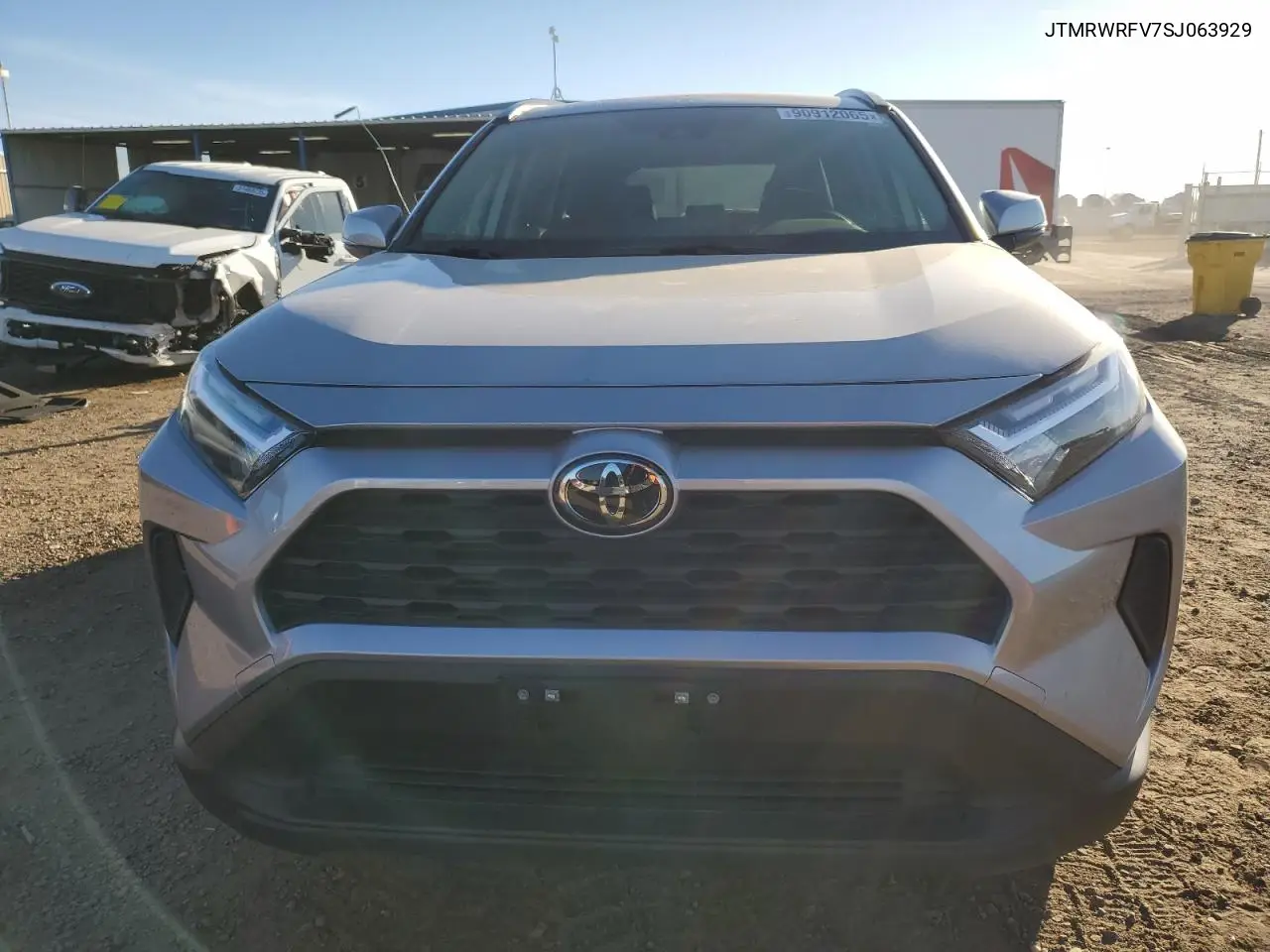JTMRWRFV7SJ063929 2025 Toyota Rav4 Xle