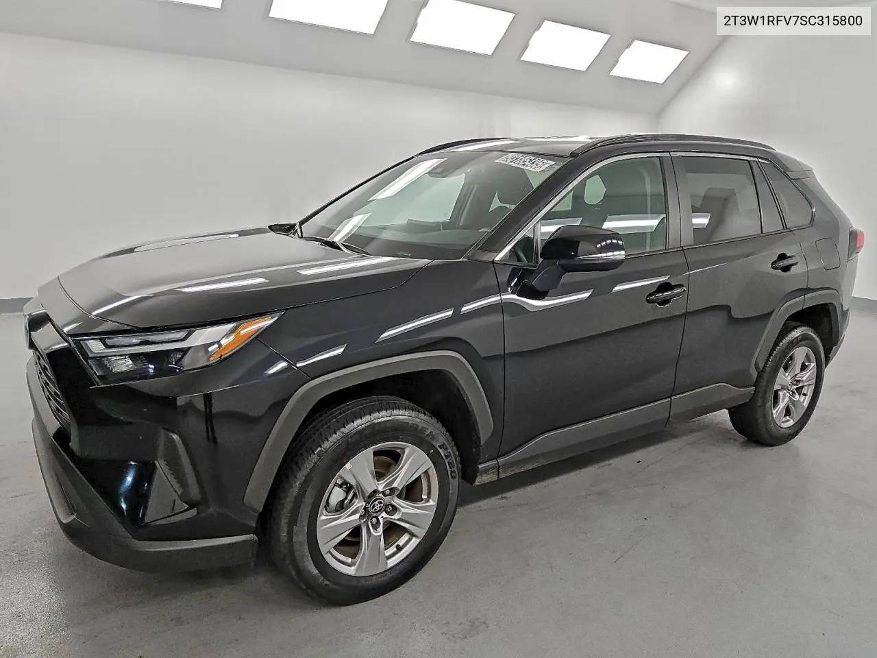 2T3W1RFV7SC315800 2025 Toyota Rav4 Xle