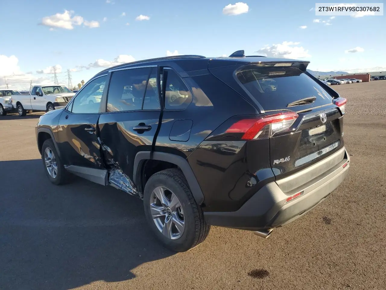 2T3W1RFV9SC307682 2025 Toyota Rav4 Xle