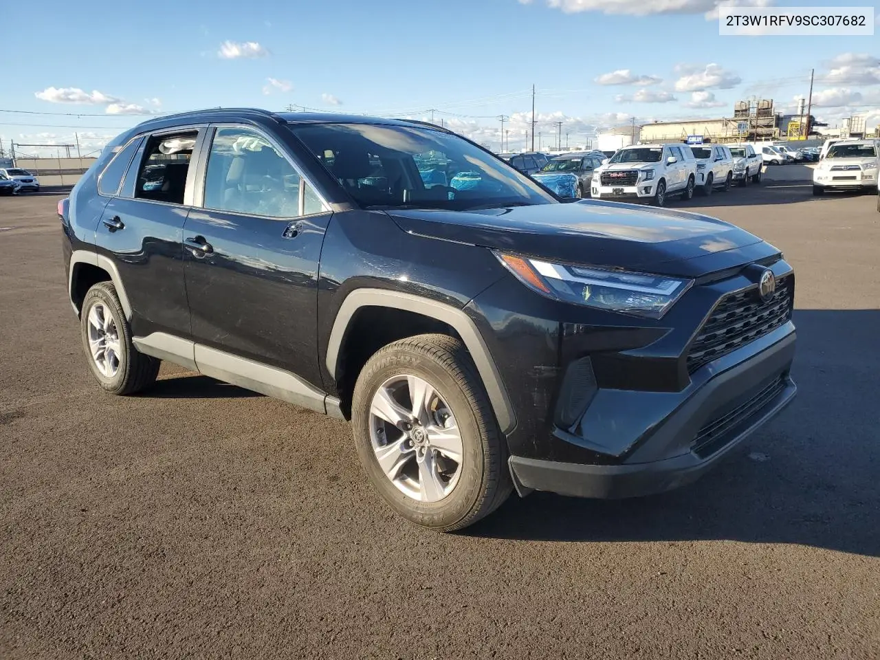 2T3W1RFV9SC307682 2025 Toyota Rav4 Xle