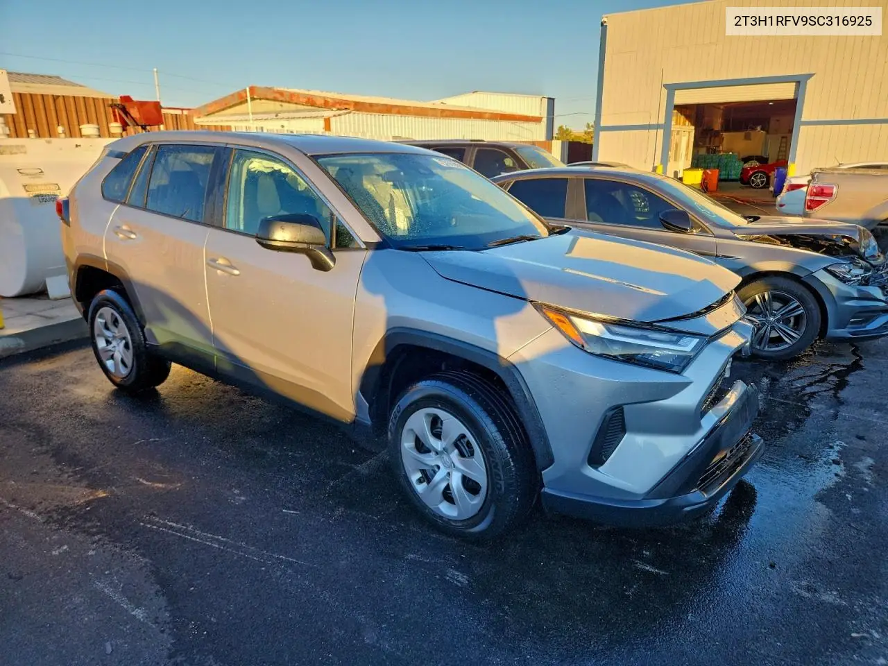 2T3H1RFV9SC316925 2025 Toyota Rav4 Le