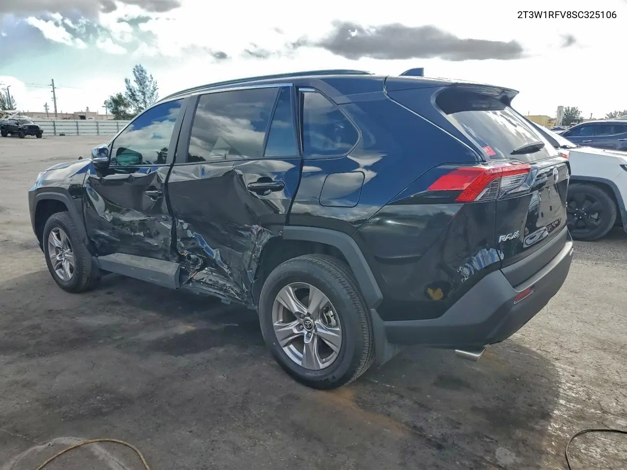 2T3W1RFV8SC325106 2025 Toyota Rav4 Xle