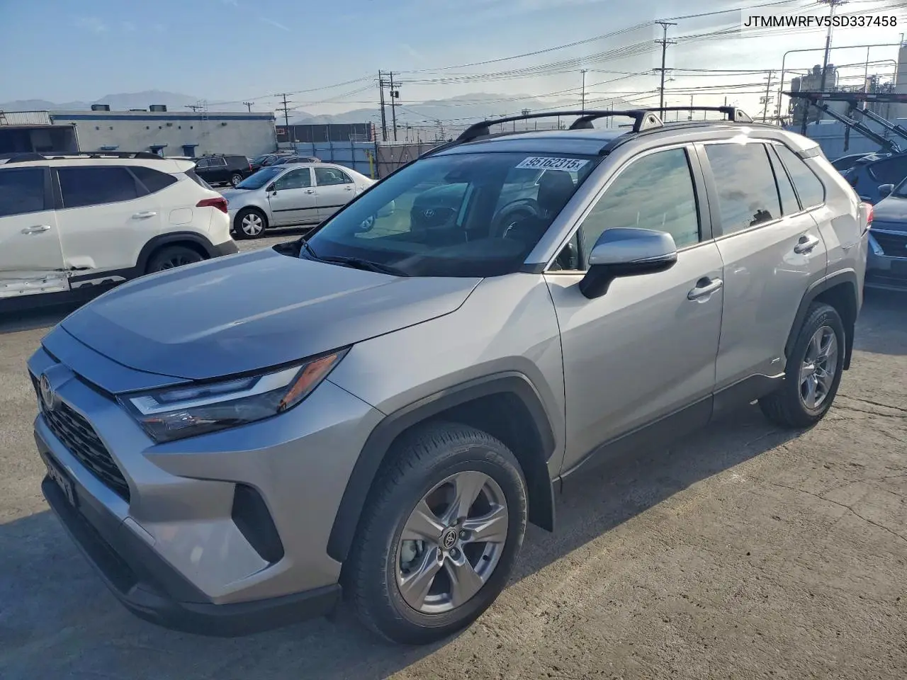 JTMMWRFV5SD337458 2025 Toyota Rav4 Le