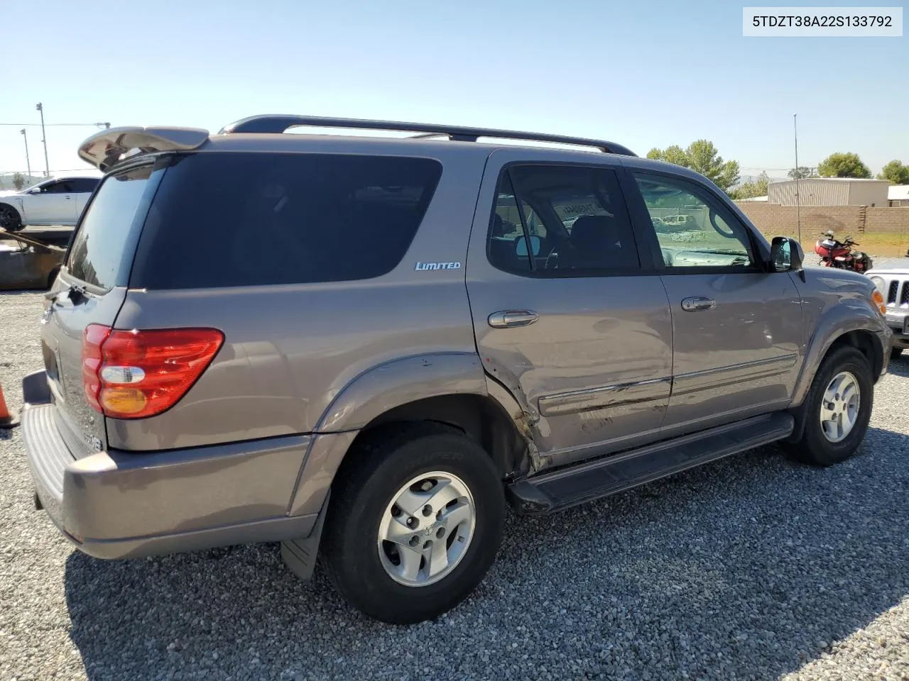 2002 Toyota Sequoia Limited VIN: 5TDZT38A22S133792 Lot: 71490544