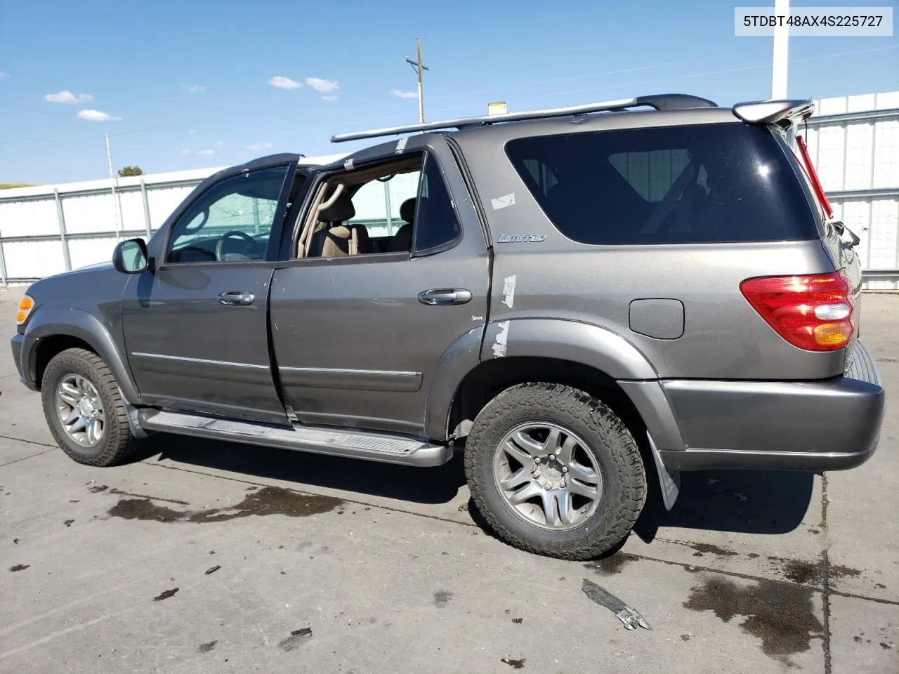 2004 Toyota Sequoia Limited VIN: 5TDBT48AX4S225727 Lot: 62062004