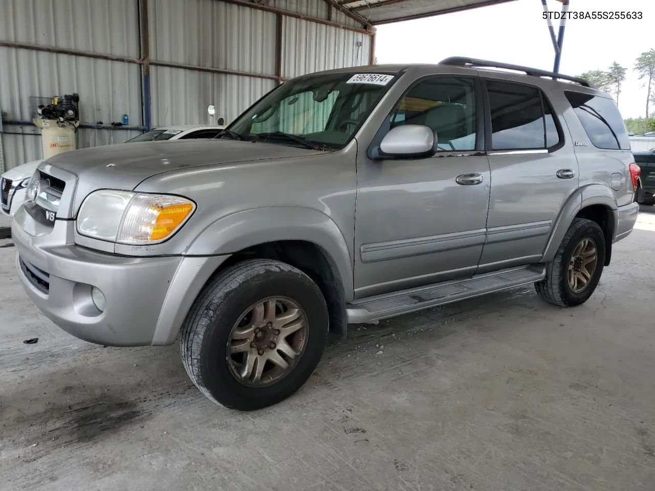 2005 Toyota Sequoia Limited VIN: 5TDZT38A55S255633 Lot: 59676614