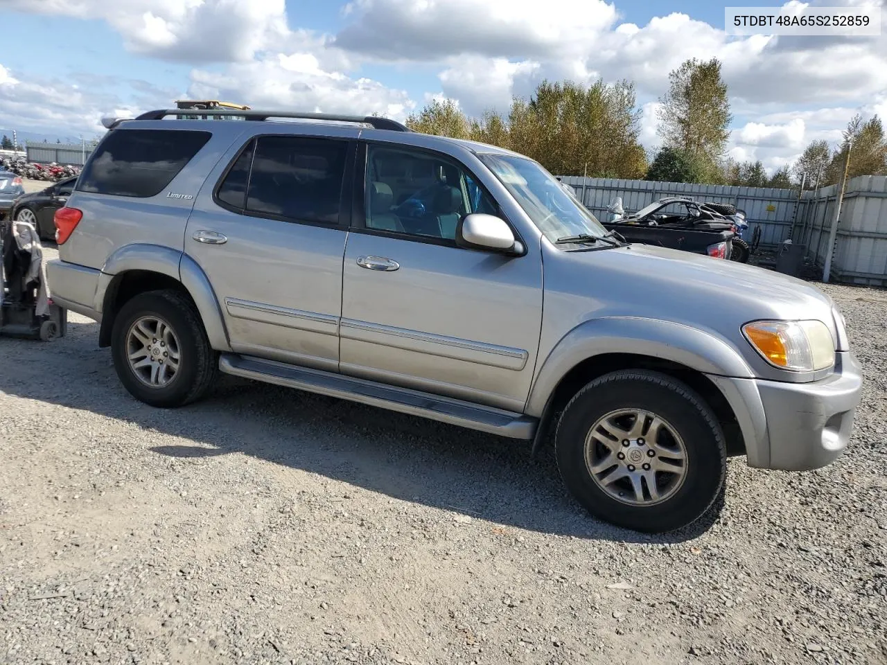 2005 Toyota Sequoia Limited VIN: 5TDBT48A65S252859 Lot: 71849464