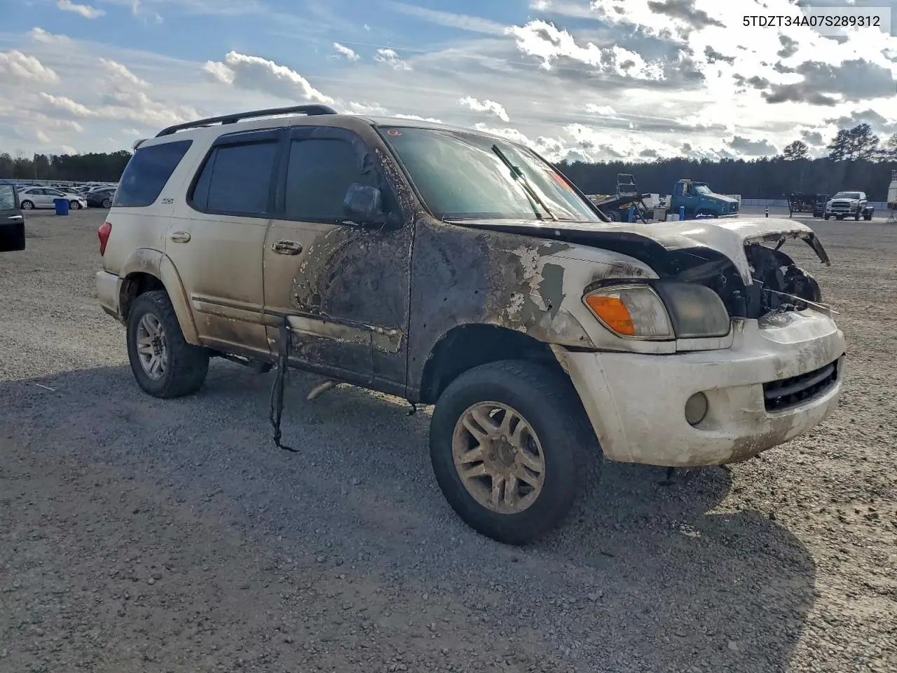 5TDZT34A07S289312 2007 Toyota Sequoia Sr5