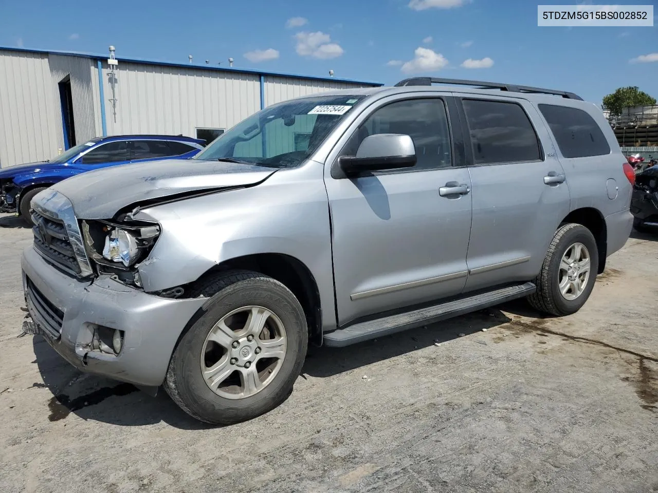 5TDZM5G15BS002852 2011 Toyota Sequoia Sr5