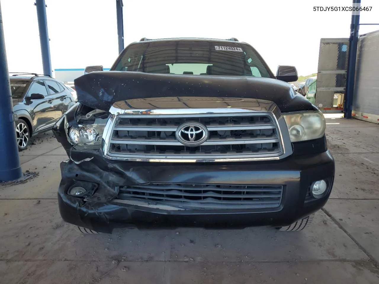 5TDJY5G1XCS066467 2012 Toyota Sequoia Limited