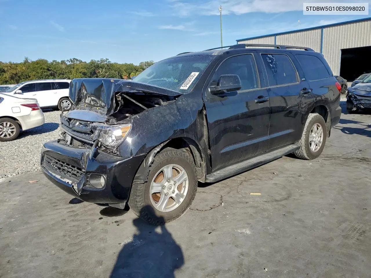 5TDBW5G10ES098020 2014 Toyota Sequoia Sr5