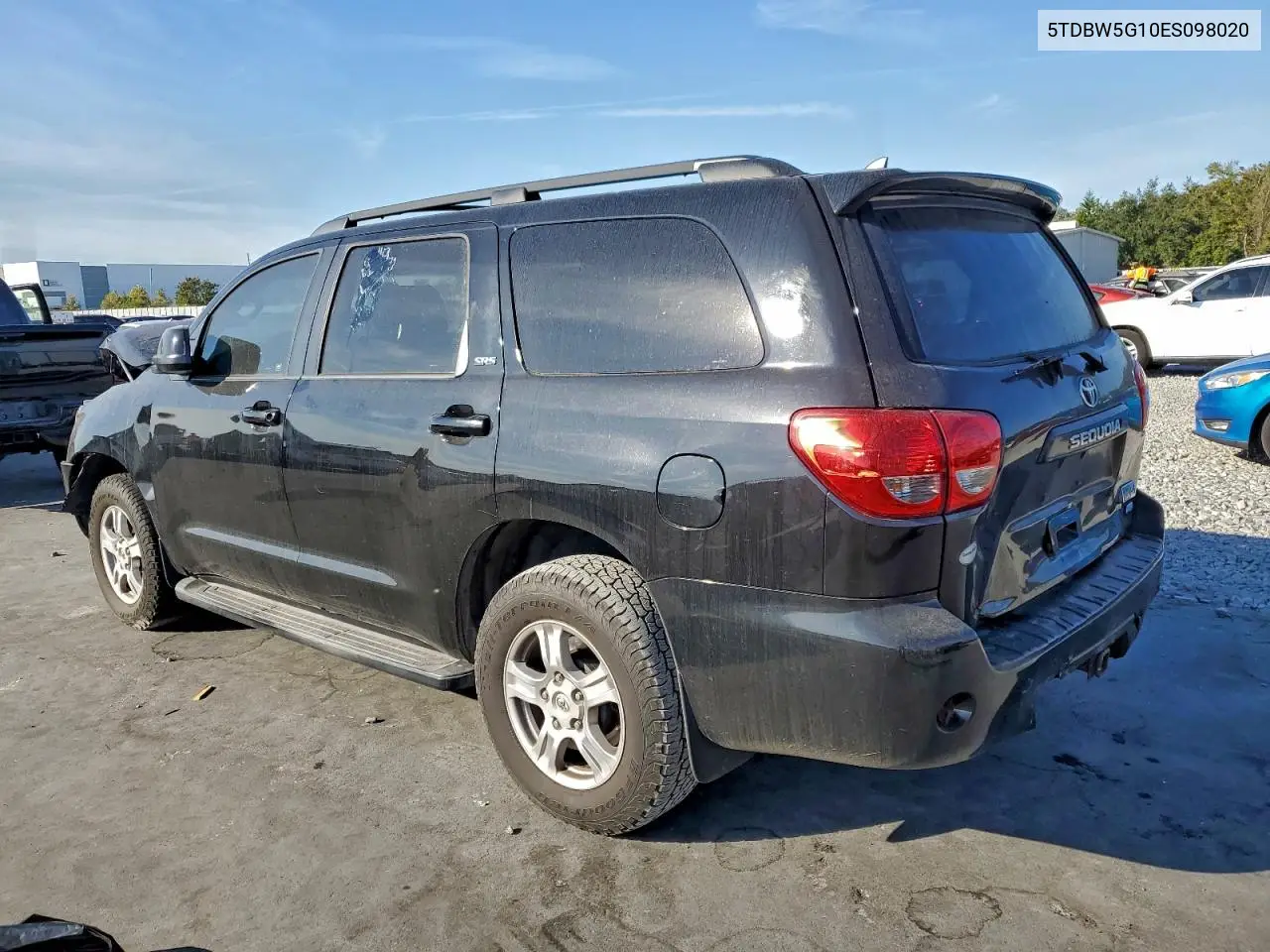 5TDBW5G10ES098020 2014 Toyota Sequoia Sr5