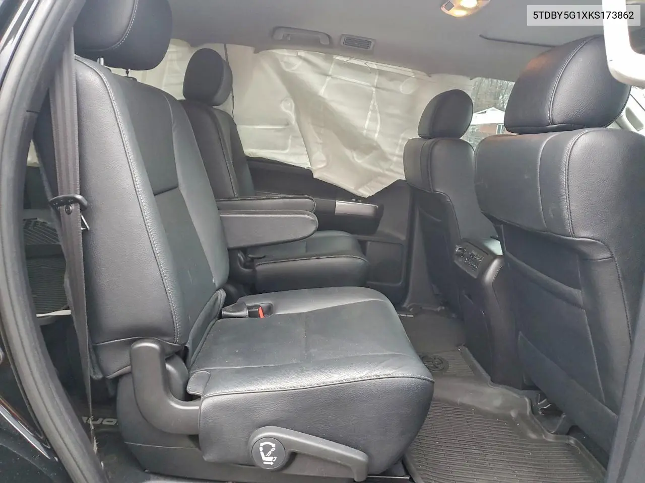 5TDBY5G1XKS173862 2019 Toyota Sequoia Sr5