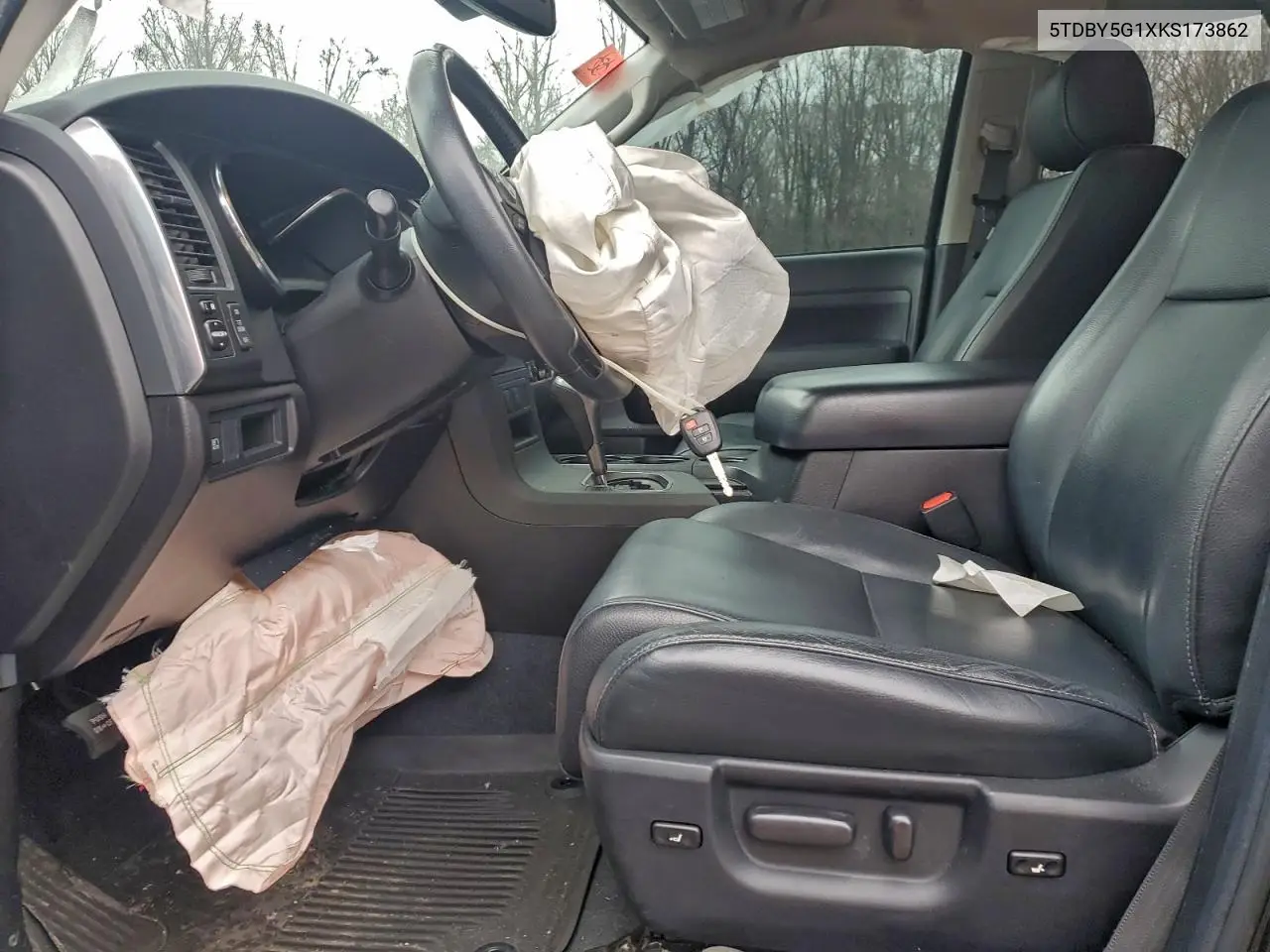 5TDBY5G1XKS173862 2019 Toyota Sequoia Sr5