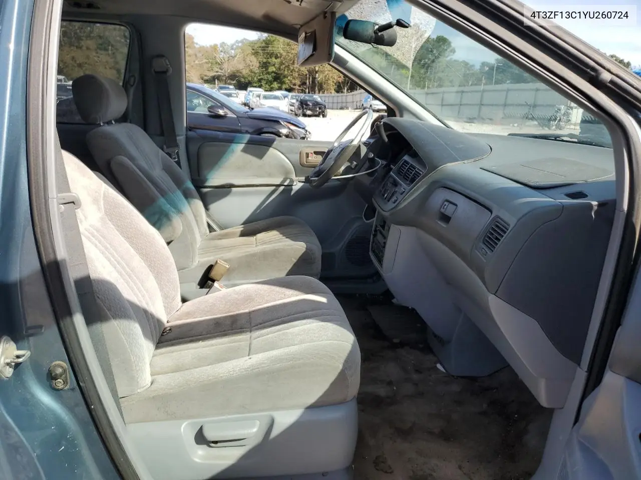 4T3ZF13C1YU260724 2000 Toyota Sienna Le